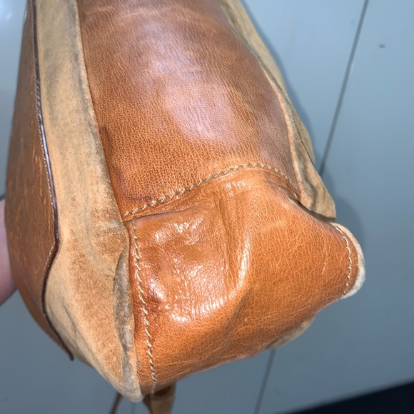 👋🏾SOLD👋🏾authentic FENDI embossed suede CROSSBODY purse - Picture 14 of 16